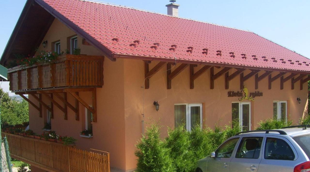 Penzion Zlata Rybka Podhajska Luaran gambar